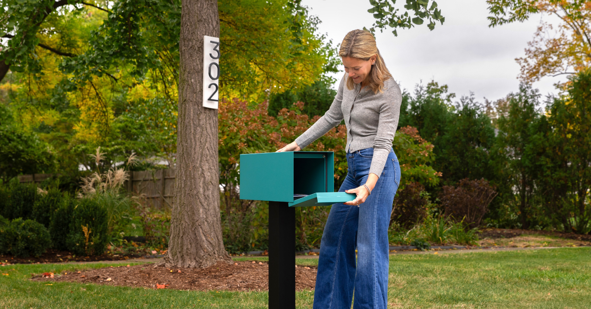 Small Changes, Big Impact: Upgrading Your Mailbox and Driveway Accents