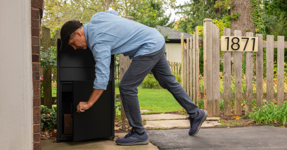 The Complete Guide to Package Delivery Boxes for Homeowners