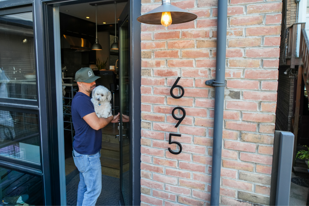 DSHN 6IN black 695 with model brick column doorway DSC01828 | Adoorn