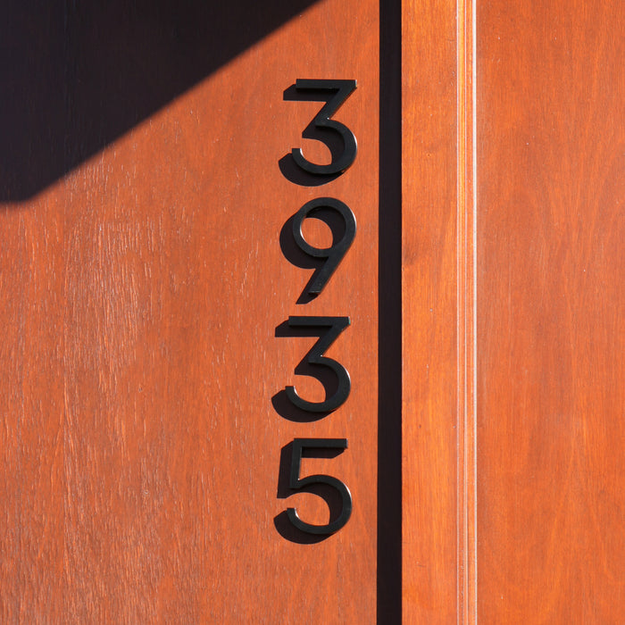 Adoorn 6 inch House Numbers in Black, lifestyle on home exterior