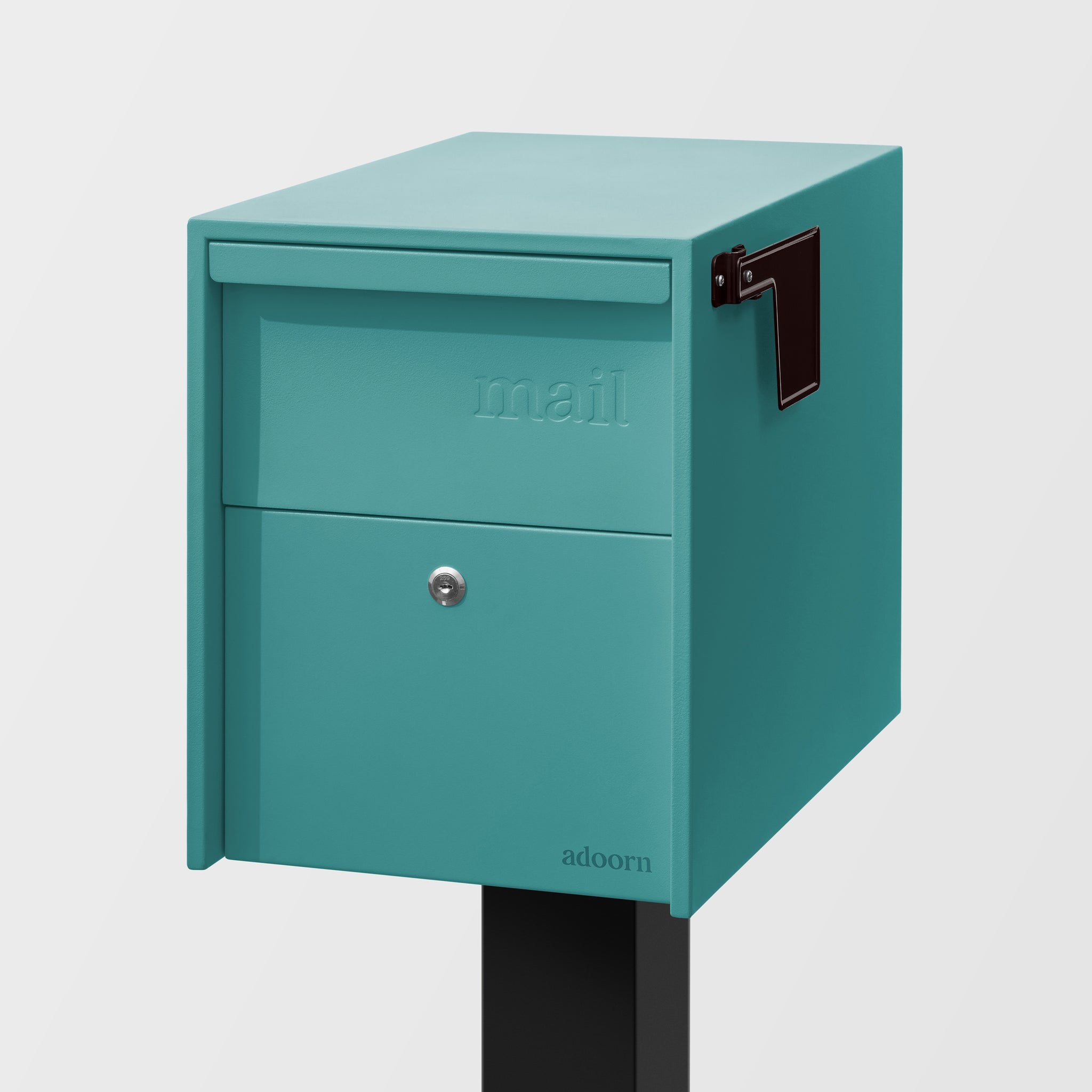 Locking Post Mount Mailbox | Large