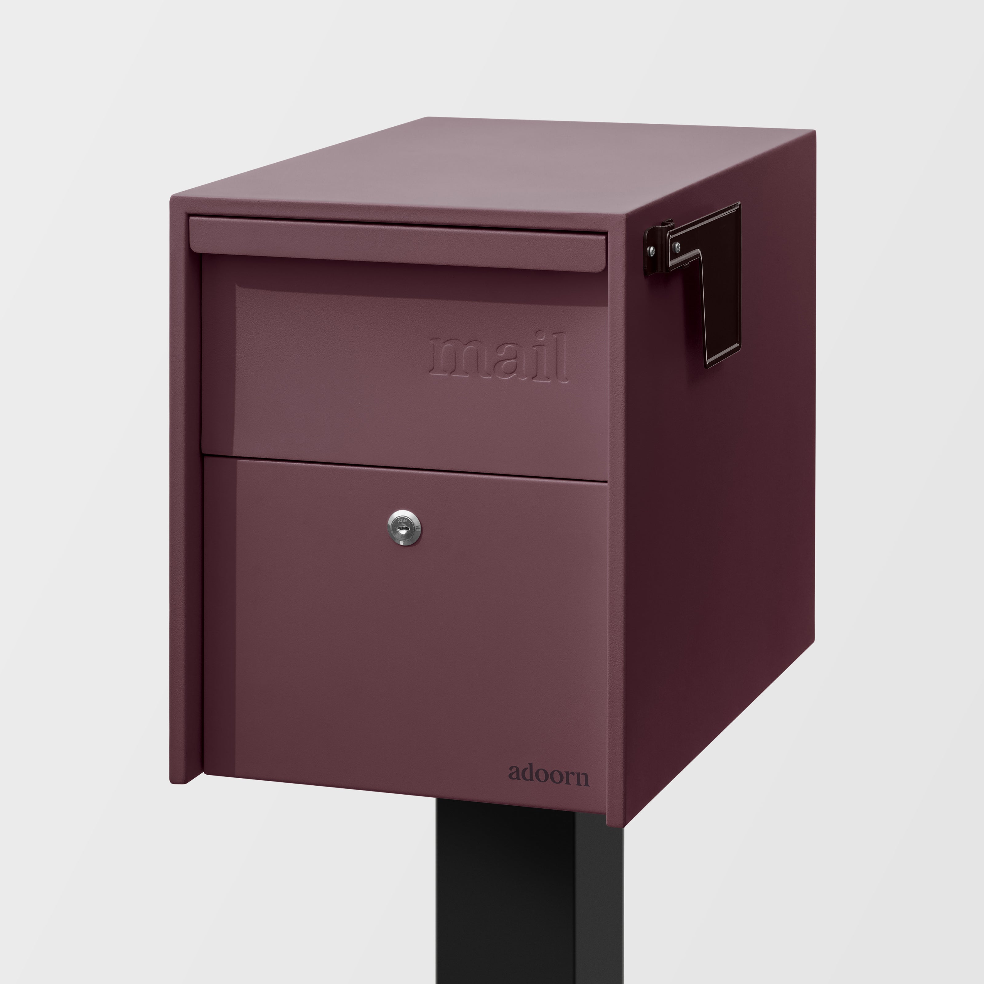 Locking Post Mount Mailbox | Large